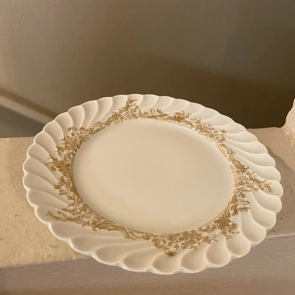 Haviland Ladore Limoges. Elegant Gold and White Tea Cup Set. France. Never Used. - Picture 2 of 12
